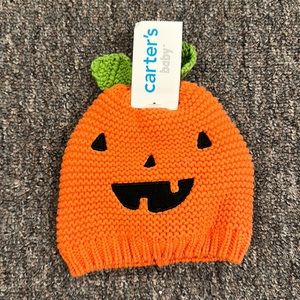 New never worn Carter’s pumpkin hat